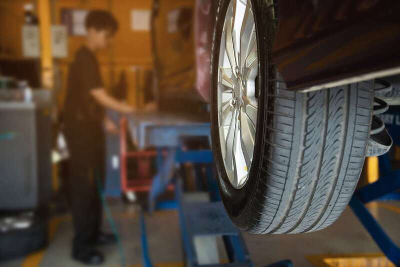 مکانیکی و تنظیم موتور ماشین زینلی در تالش